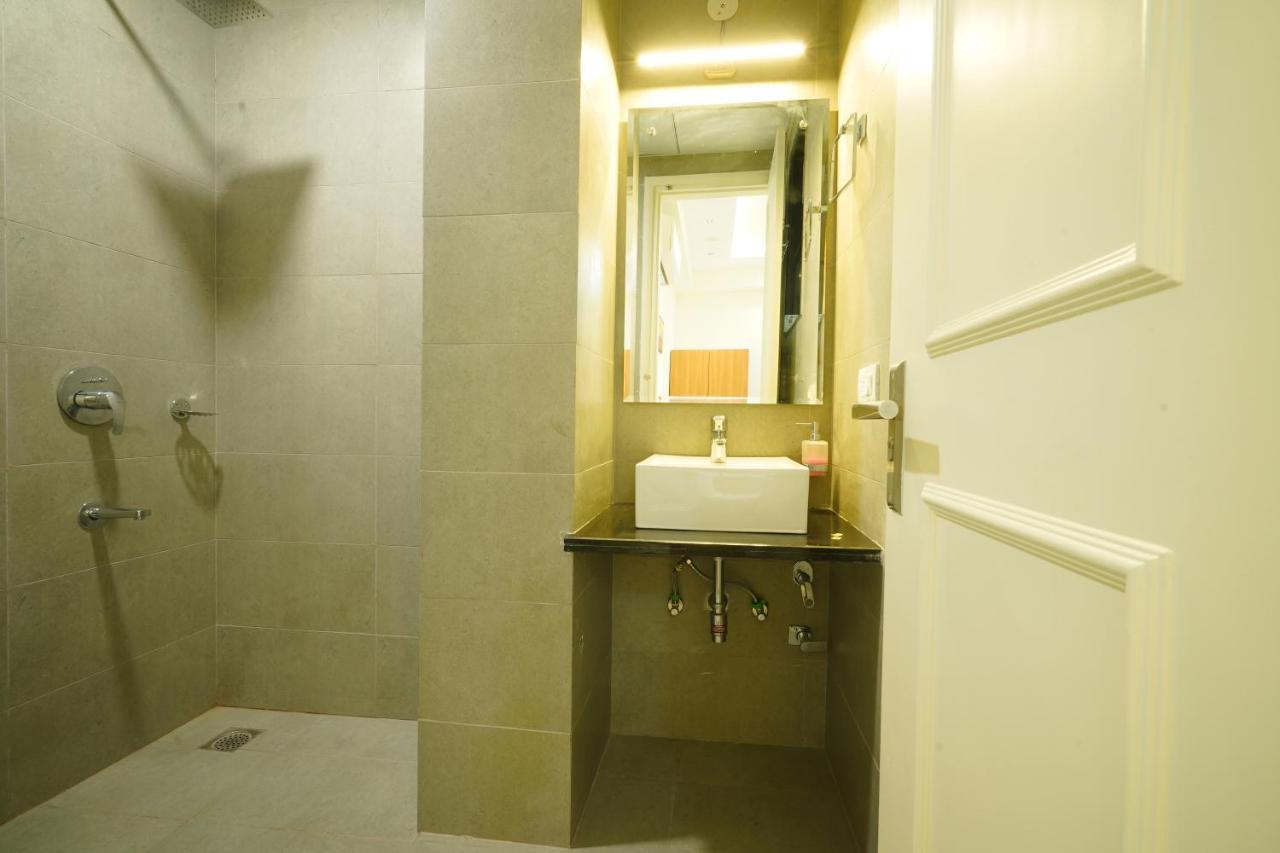 Hotel Octave Orchid Vista Gurgaon Esterno foto
